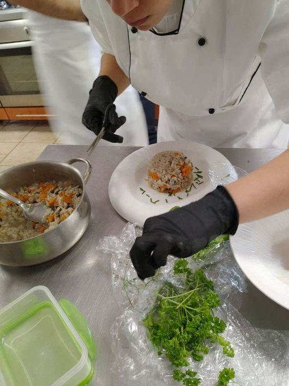 Műhelyiskolai országos szakmai versenyen szakácssegéd tanulóink