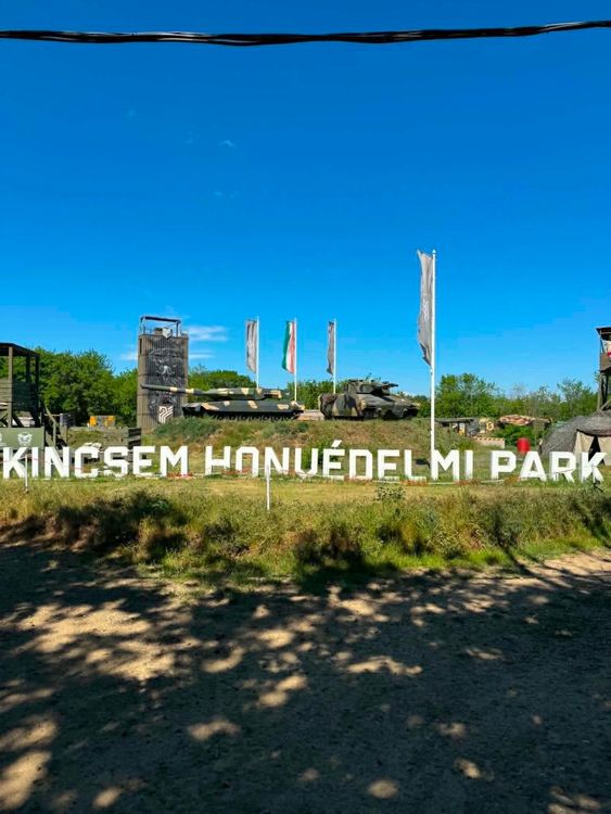 Kincsem Honvédelmi Parkban Budapest