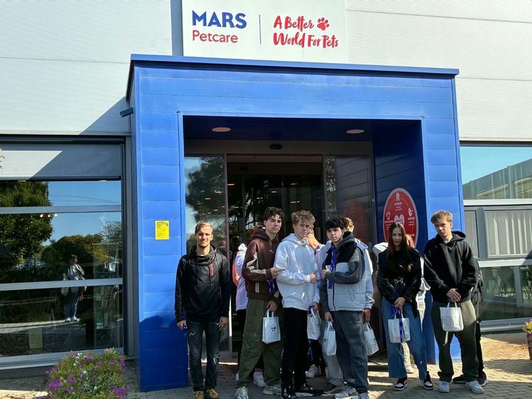 Scool to MARS - őszi gyárlátogatási program